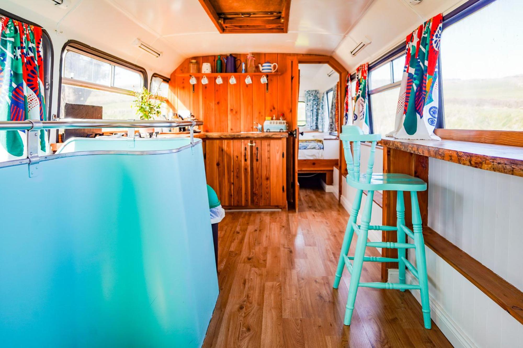 Hotel Double Decker Bus At Valentia Island Escape Chapeltown Exteriér fotografie